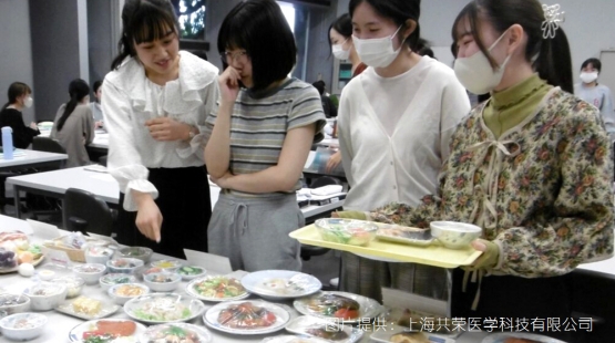 SAT-3D饮食行为训练系统在营养教学中的应用心得体会